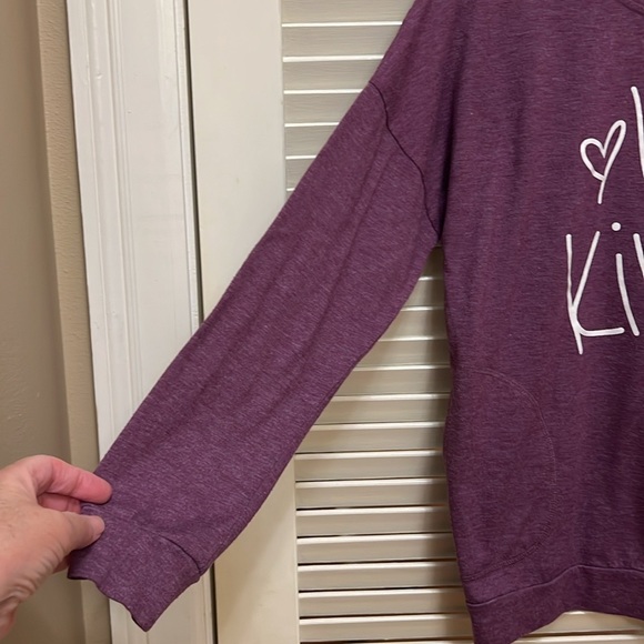 "Be Kind" Tee Shirt in Purple, Size Small, GUC - Picture 7 of 13